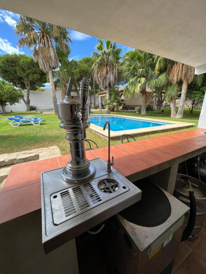 Chalet En La Barrosa, Piscina+Bbq+Grifo De Cerveza ชิกลานา เด ลา ฟรอนเตรา ภายนอก รูปภาพ